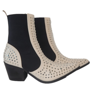 *PRICE DROP**NEW studded booties